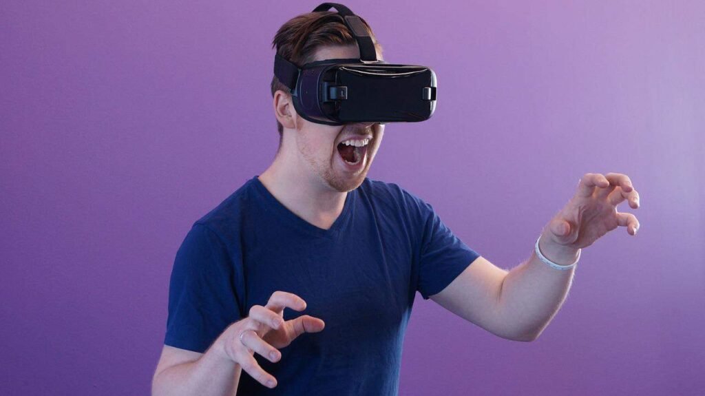 5-5 doubts about Virtual Reality Pros and Cons Image