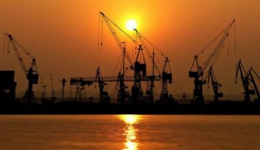 Exploring the 12 Features of Supply Chain and Logistics Software Image