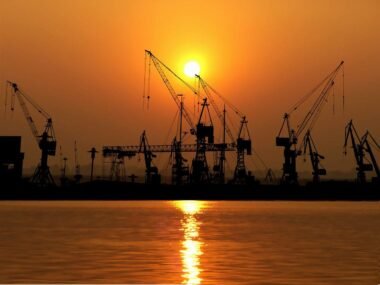 Exploring the 12 Features of Supply Chain and Logistics Software Image
